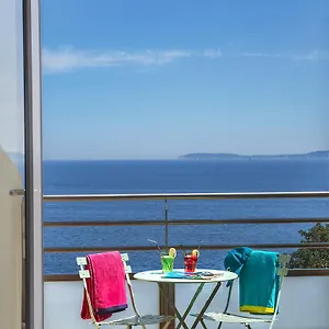 Hotel-club Du Domaine D'aiguebelle, Ussim Hotel