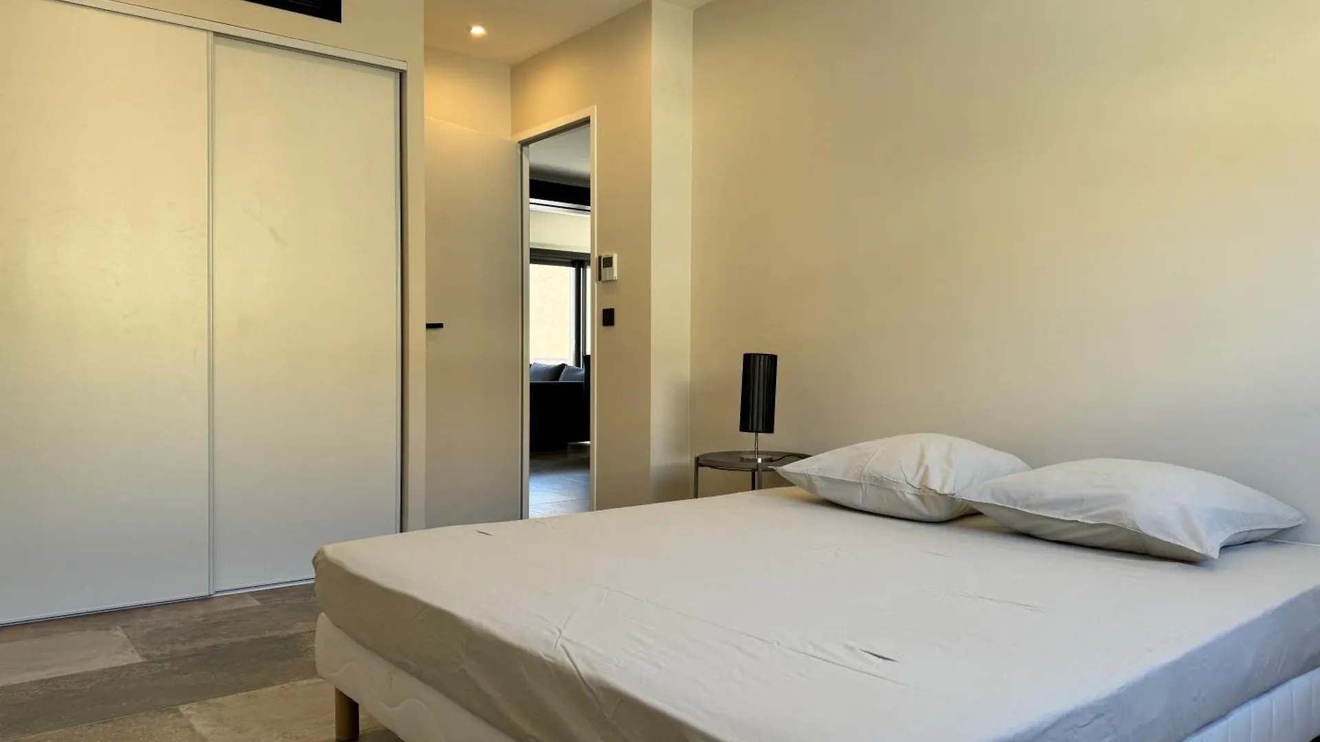 L'Appartement Mimosas Le Lavandou 0*,  France